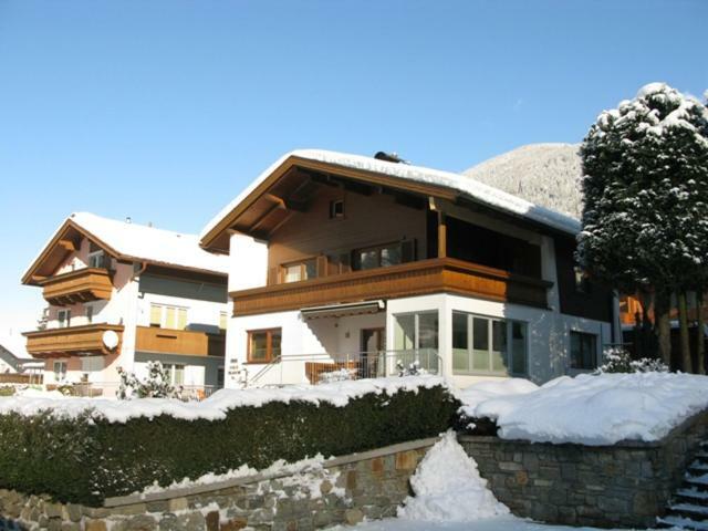 Haus Dejakom Mayrhofen Extérieur photo